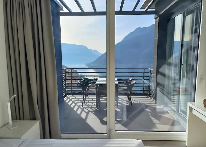 Como Lake Panorama, *