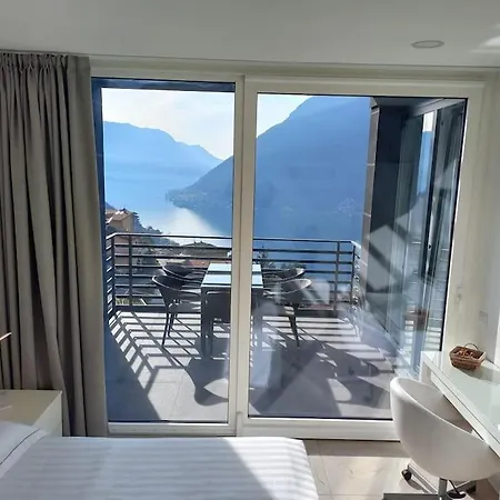 Como Lake Panorama, * Nesso