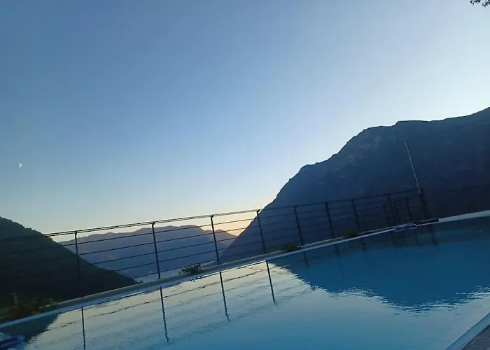 Como Lake Panorama,