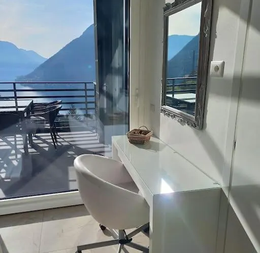 Como Lake Panorama,