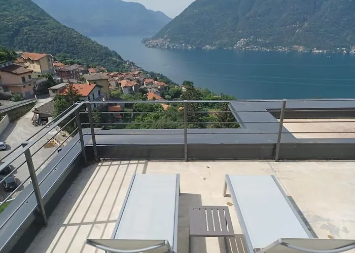 Como Lake Panorama, * Nesso